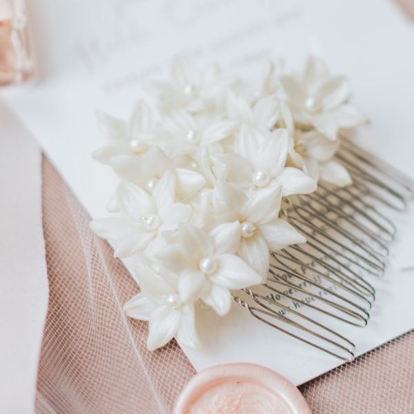 Floral bridal hair comb