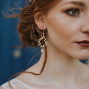 Leaf drop bridal earrings