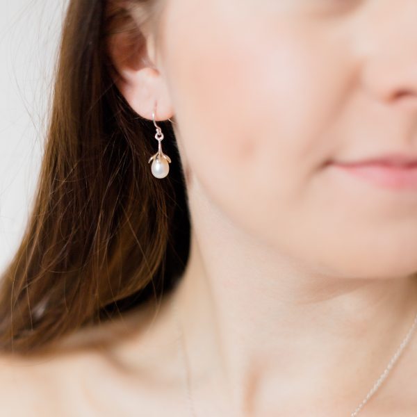 Marissa pearl bridal earrings